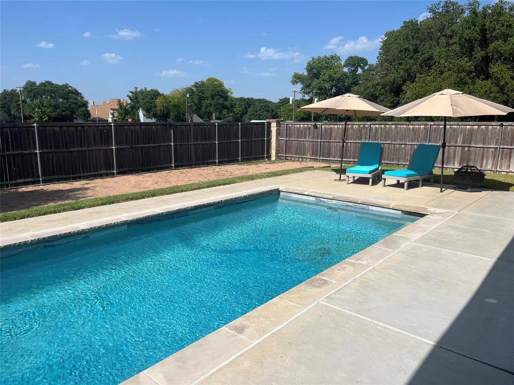1107 Admiral Dr