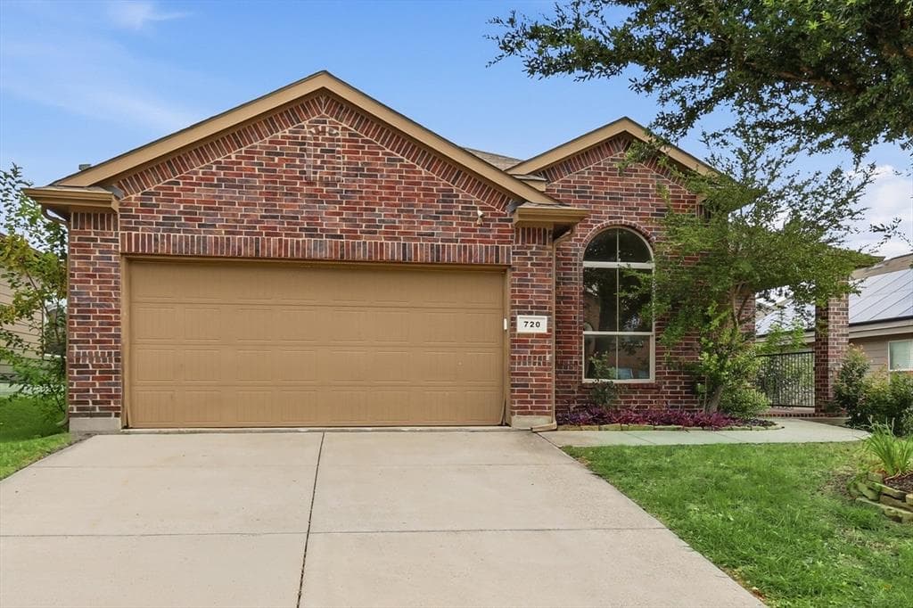 720 Rio Bravo Dr