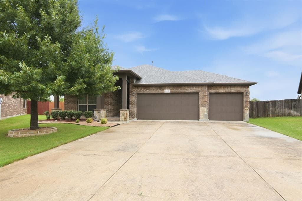 2444 Half Moon Bay Ln