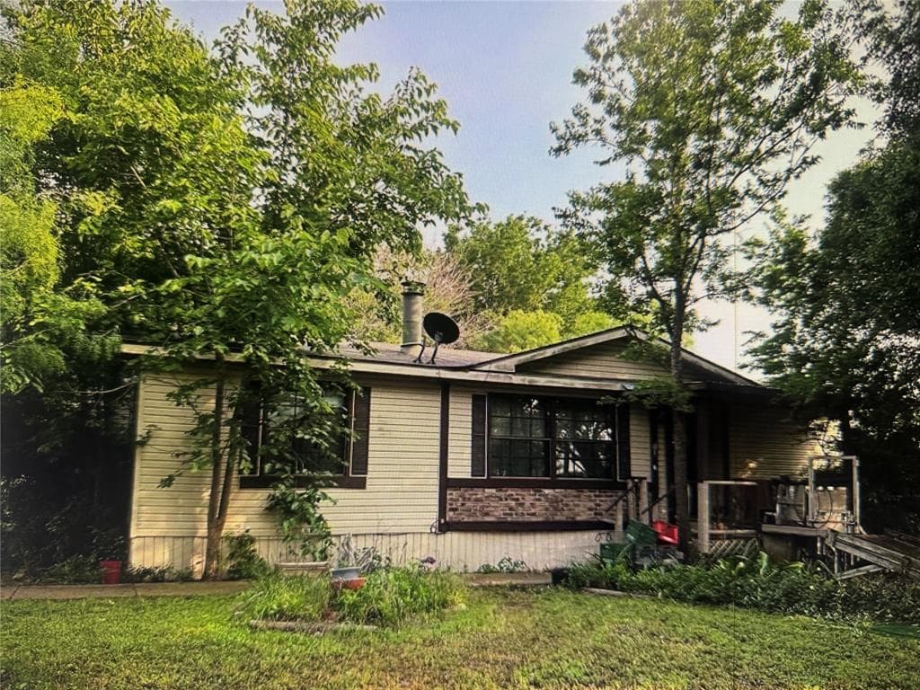 908 Wilbanks Dr