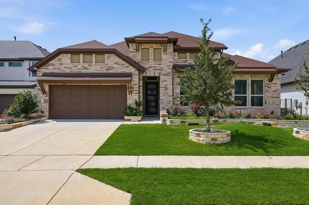 3123 Warwick Trl
