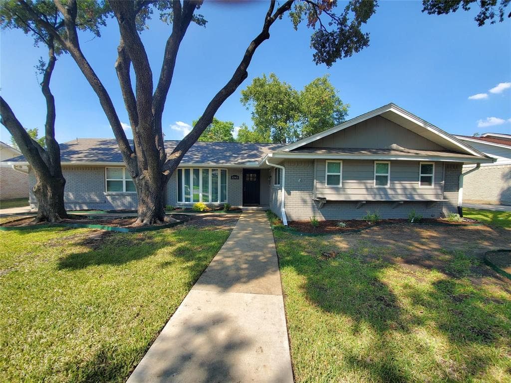 3343 Whitehall Dr