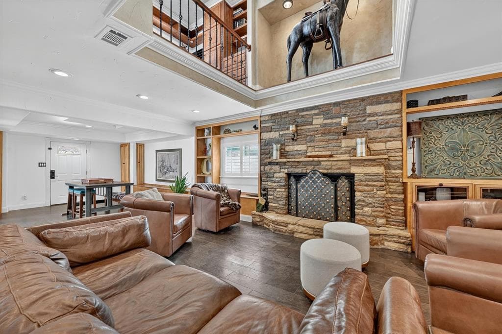 Gallery image 4