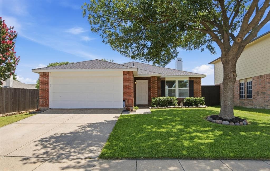2717 Lazy Oak Dr