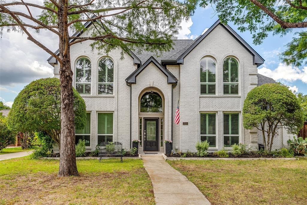 2800 Rosecliff Ter