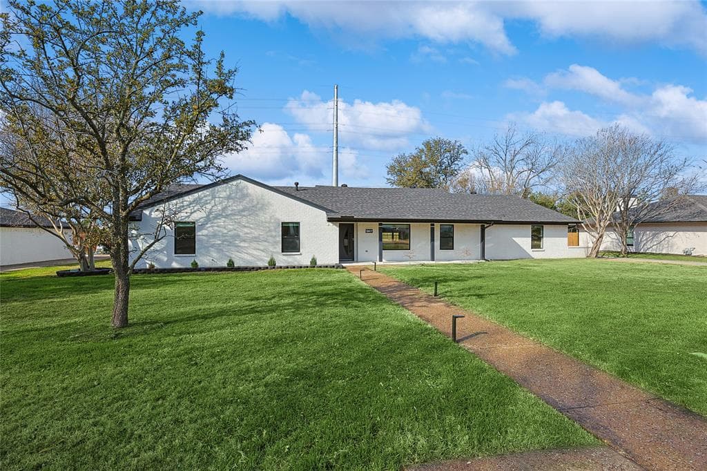 12417 Quincy Ln