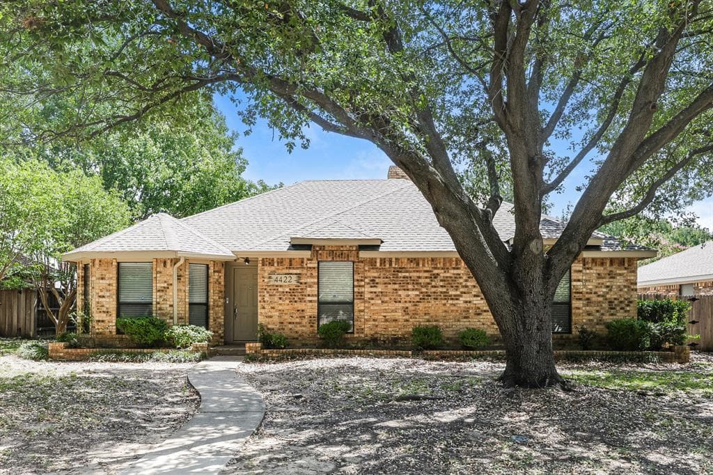 4422 Cinnabar Dr