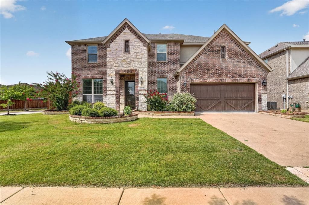 13762 Kevin Dr