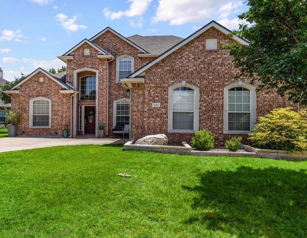 1502 Chase Oaks Dr