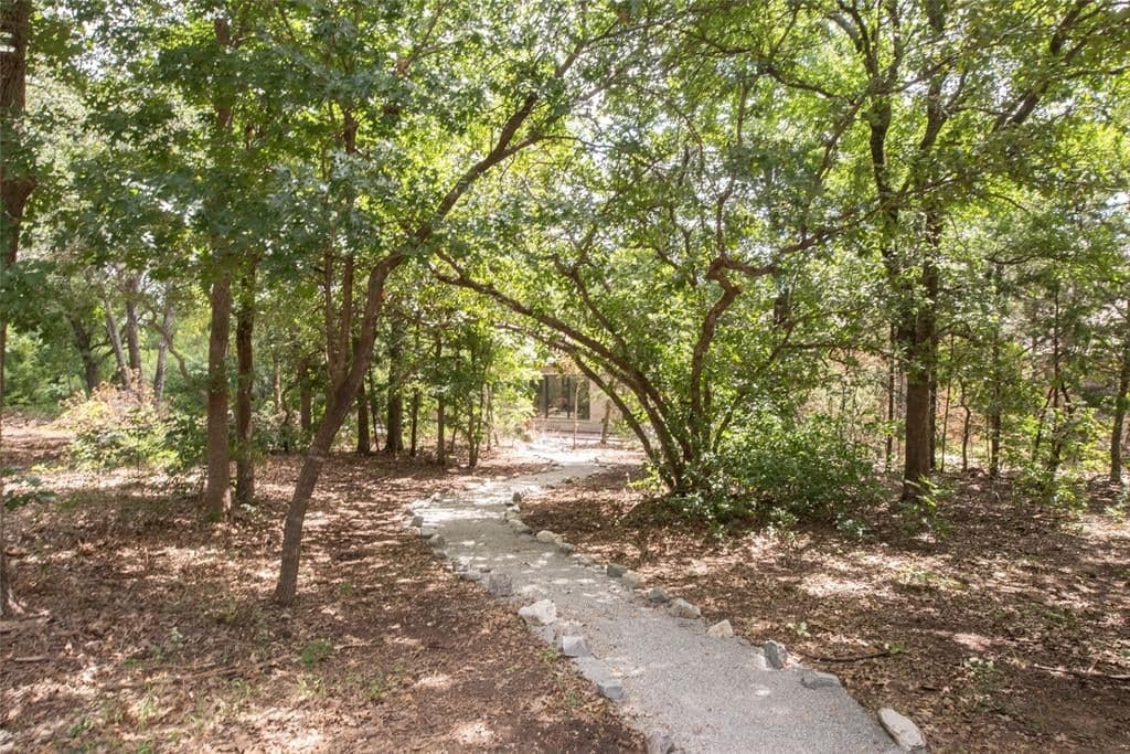 328 Wolf Front Rd