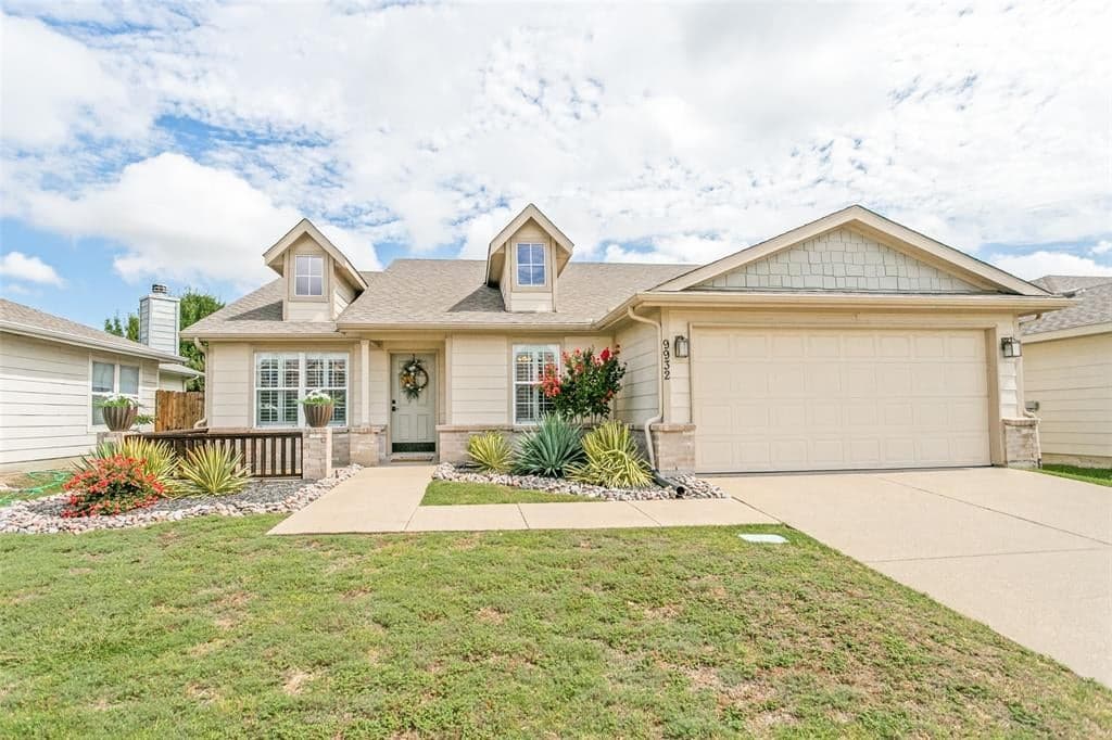 9932 George Washington Dr