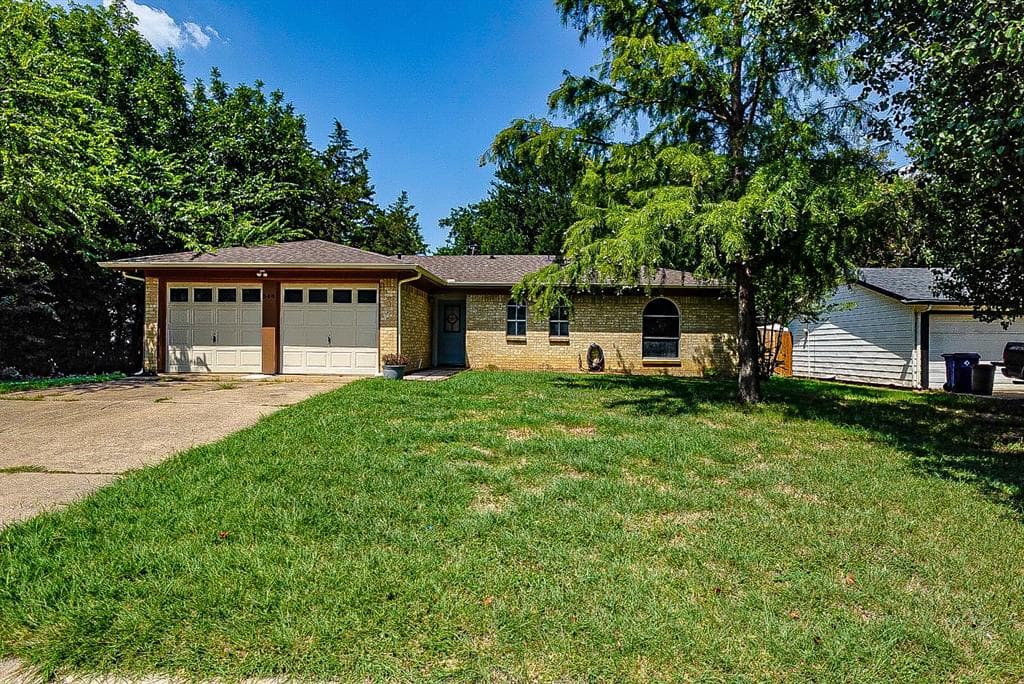 548 Nw Newton Dr