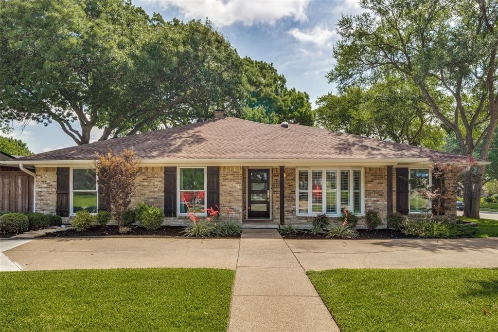 2800 Valley Ridge Dr