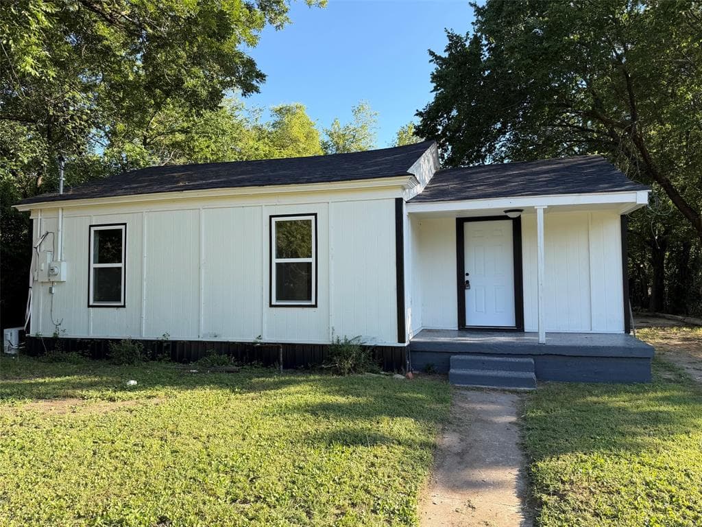 506 W Trinity St