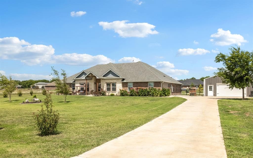 296 Hidden Meadow Trl