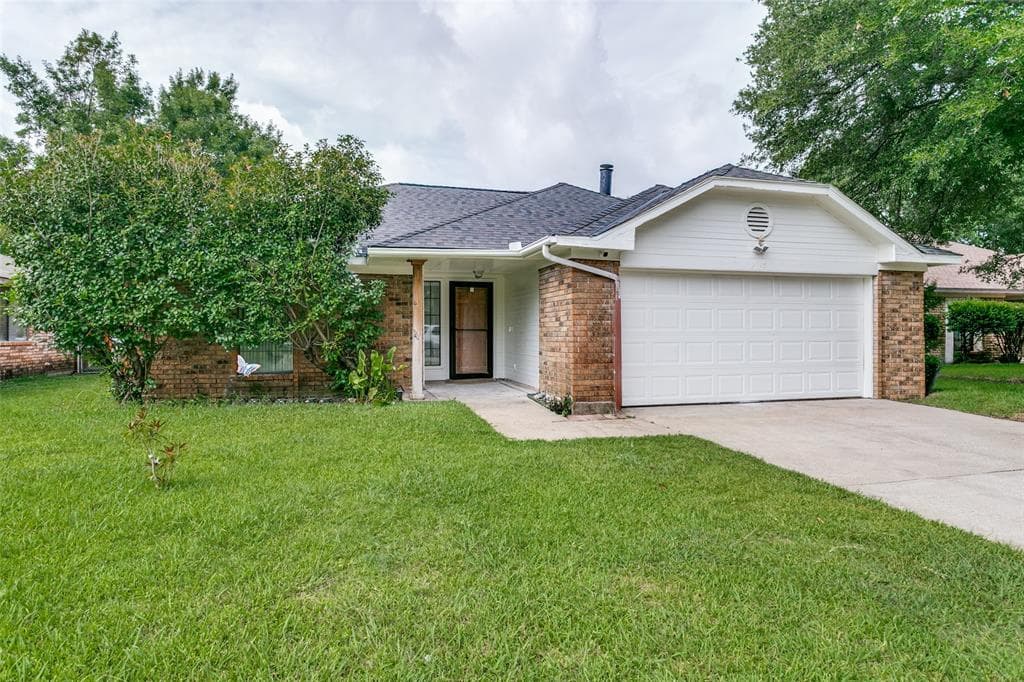 2813 Creekwood Ln