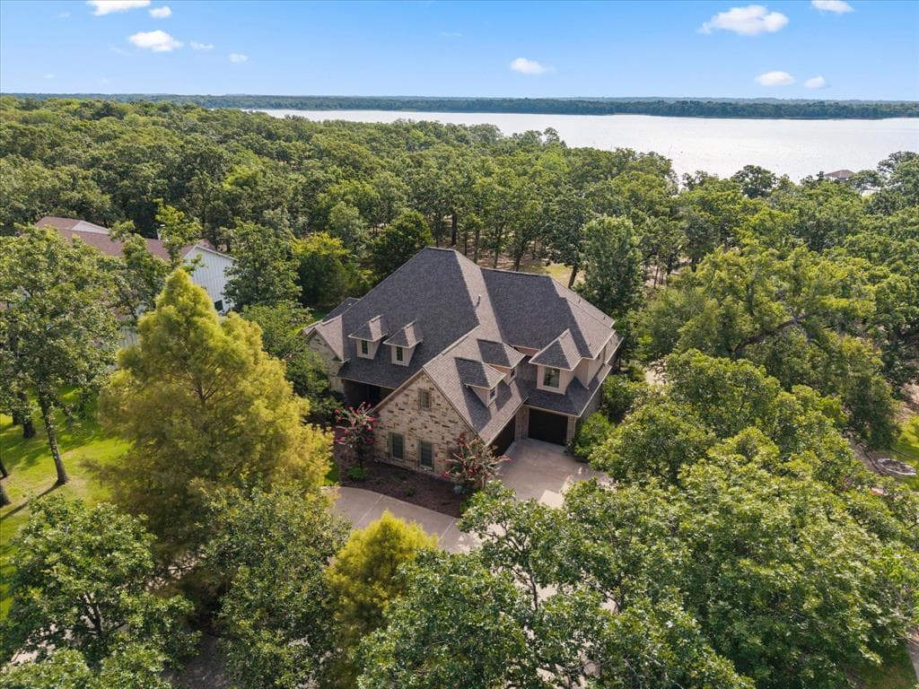 Main property image