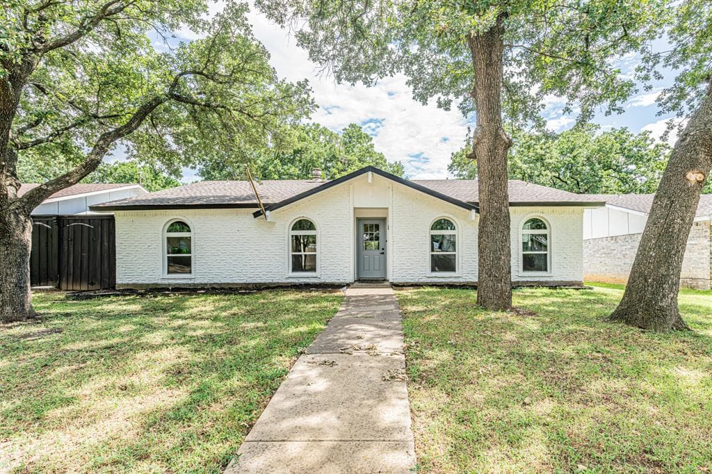 1214 Winterwood Dr