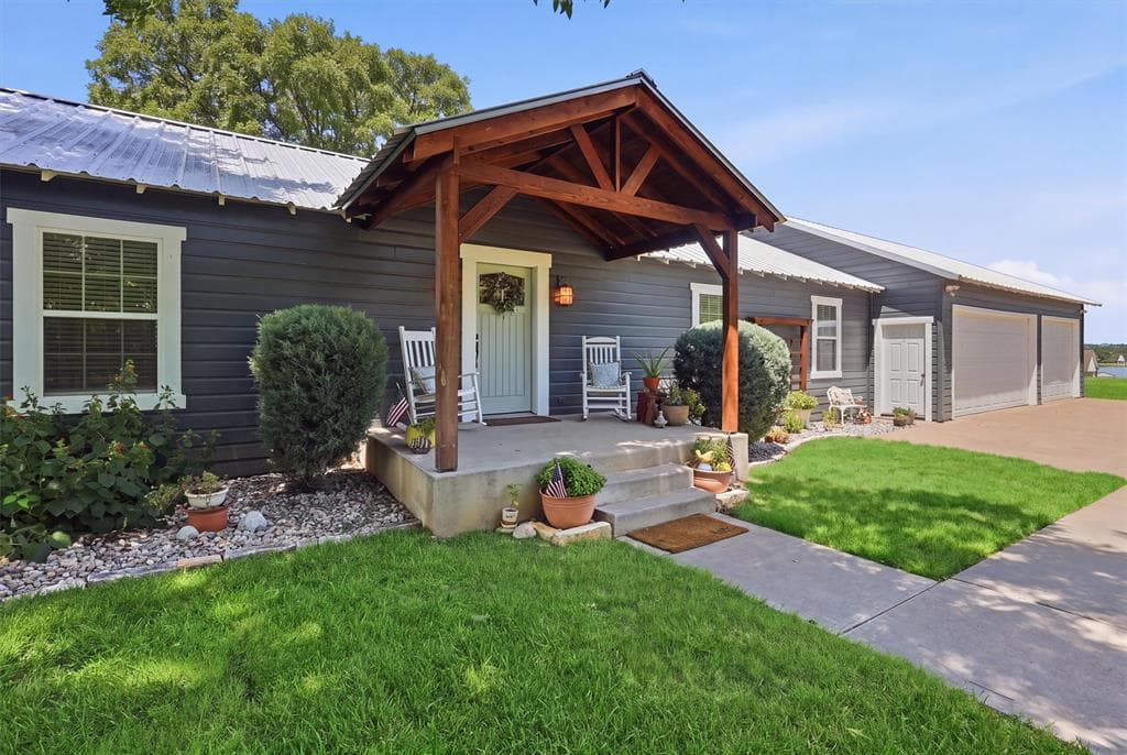 1313 Porter Ct