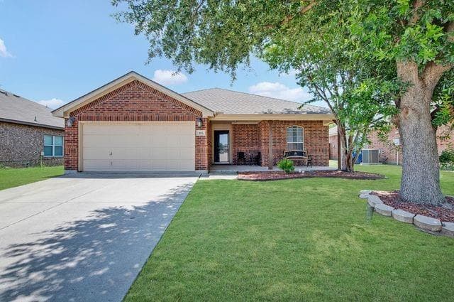 804 Bur Oak Dr