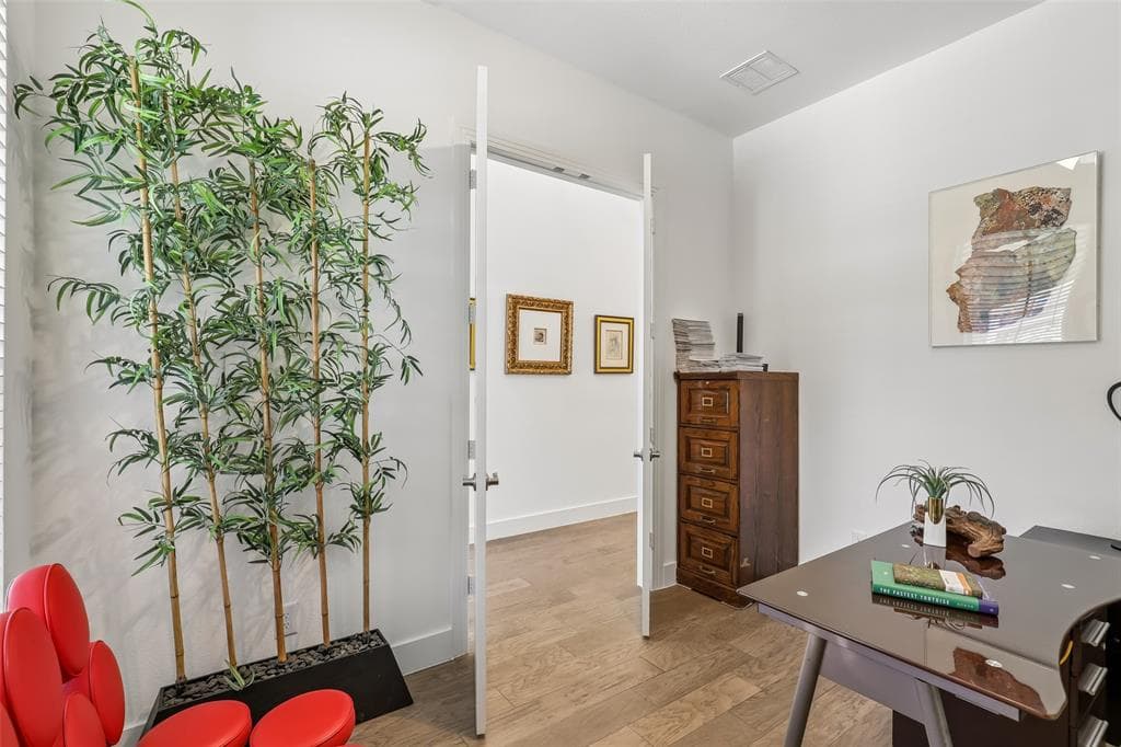 Gallery image 4