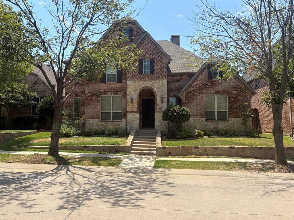 2116 Ironside Dr