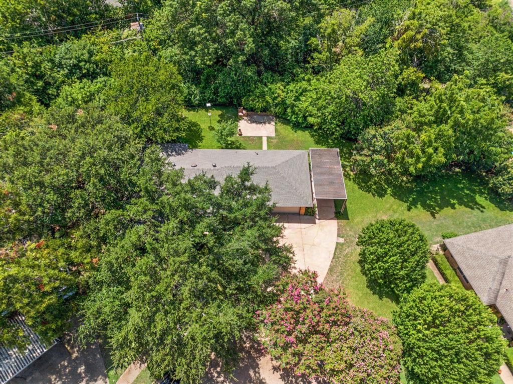 526 Nesbit Ct