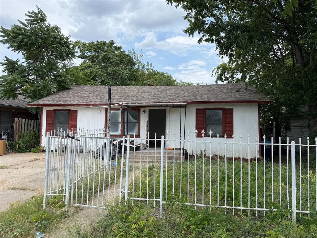 3343 Bryan Ave