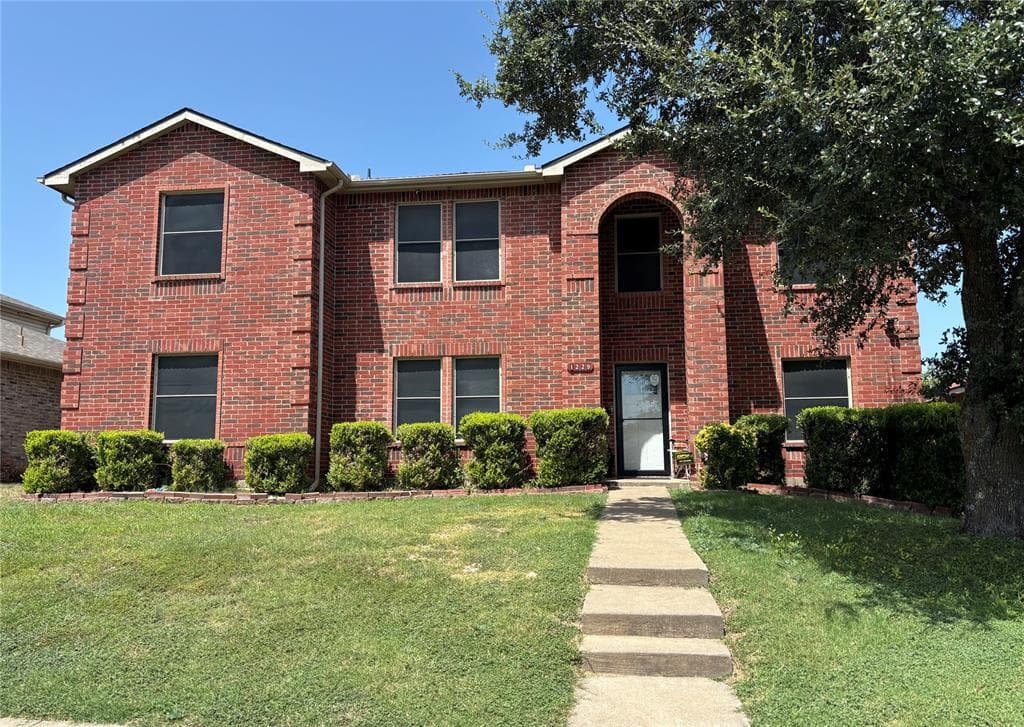 1229 Longleaf Dr
