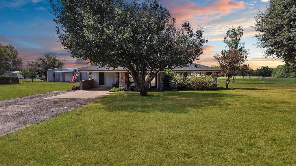 141 County Road 2211