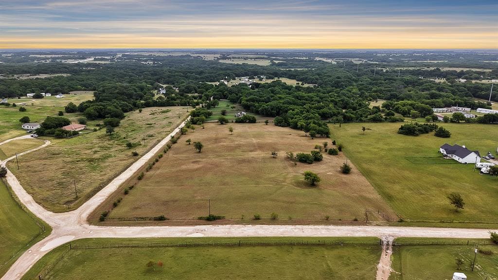 250 Private Road 477