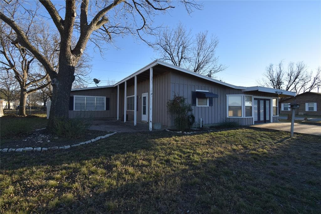 300 N Shore Dr