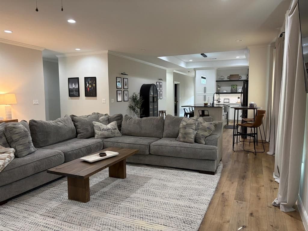 Gallery image 2