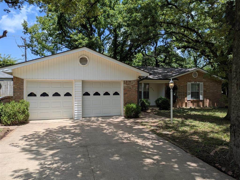 411 Baylor Dr