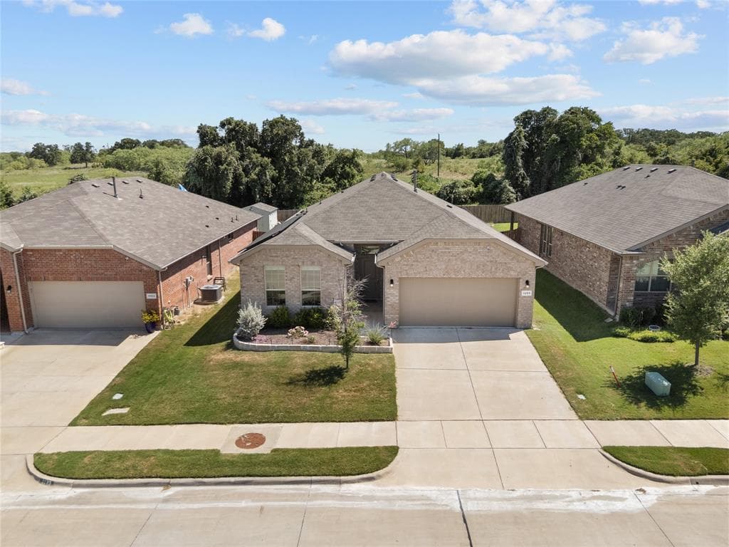1201 Presidio Ln