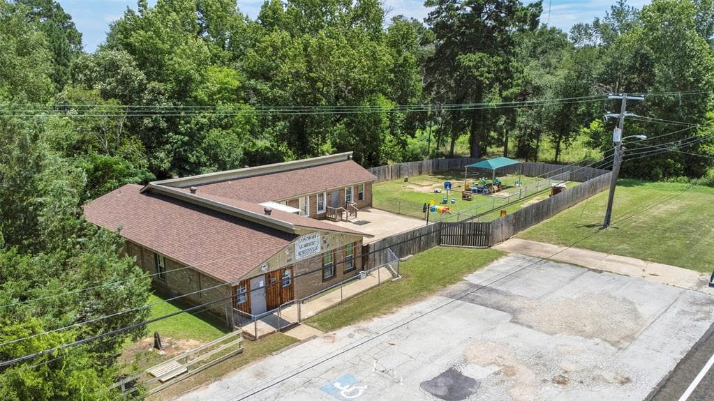 413 State Highway 323 E