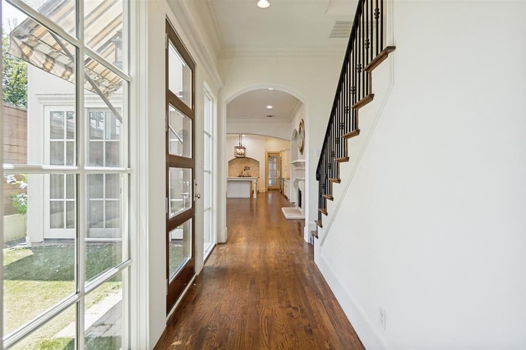 Gallery image 2