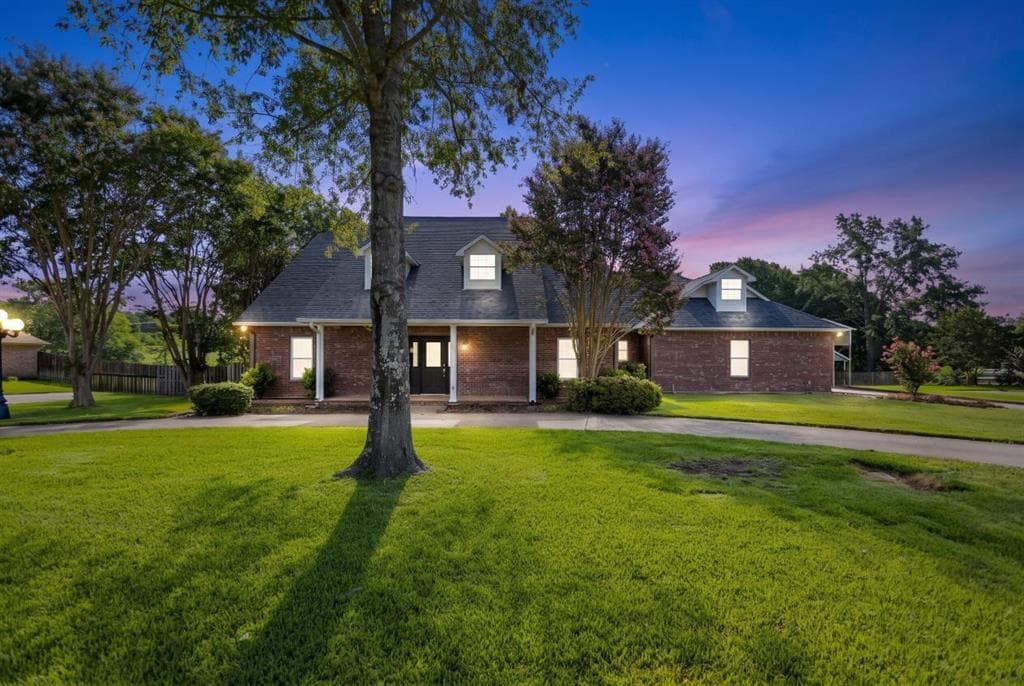 15050 Boaz Ln
