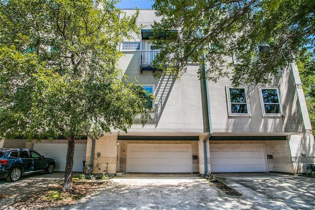 3824 Brown St Apt B