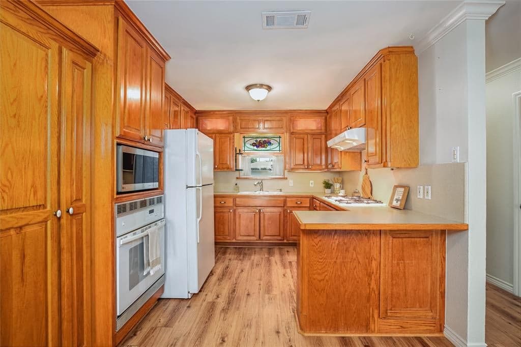6229 Maurie Dr
