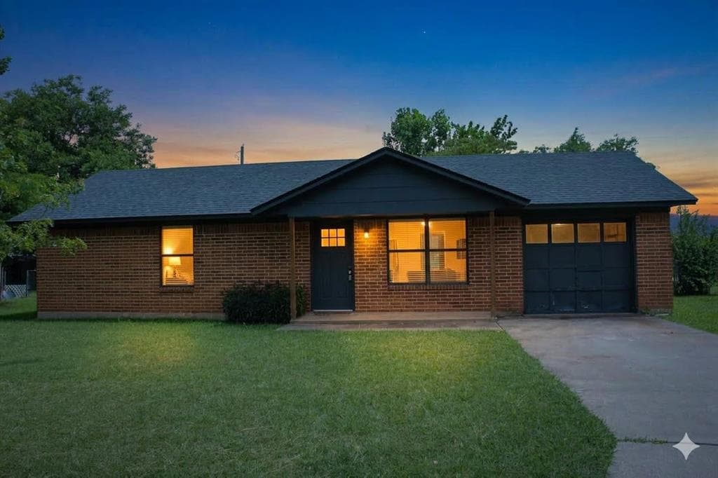 3414 Jewell Dr