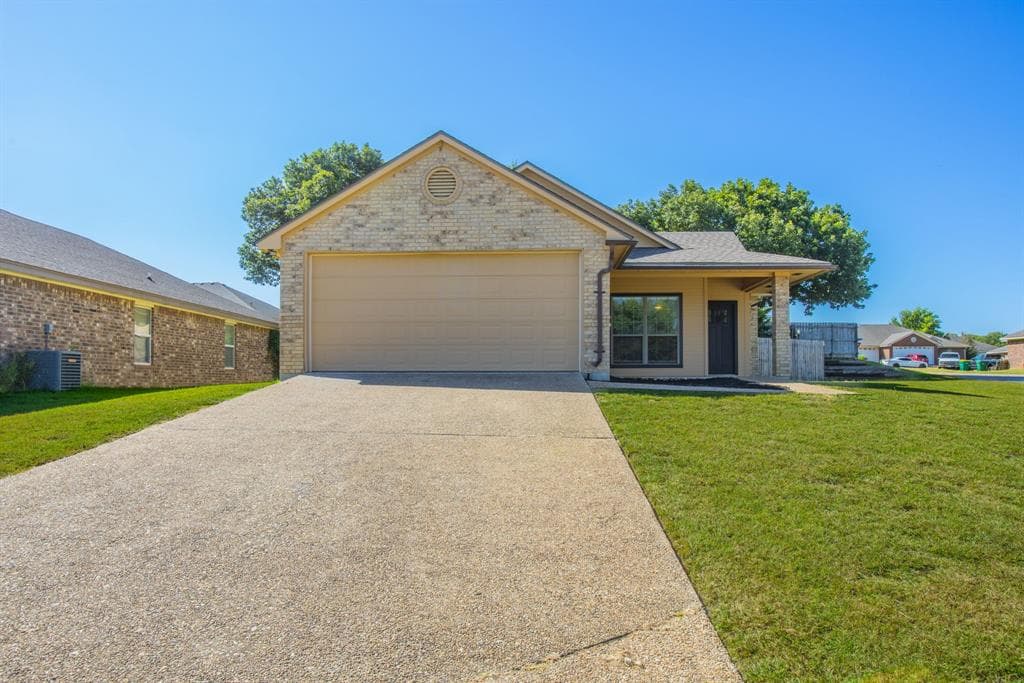 3060 Andalusian Ln