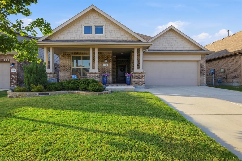 412 Hogan Dr