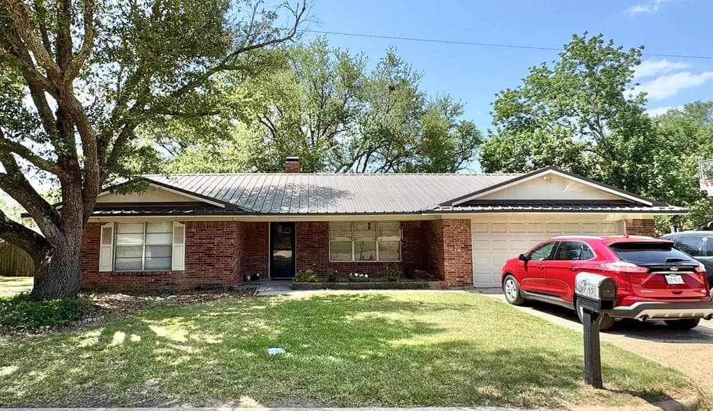 1785 Cypress Ln