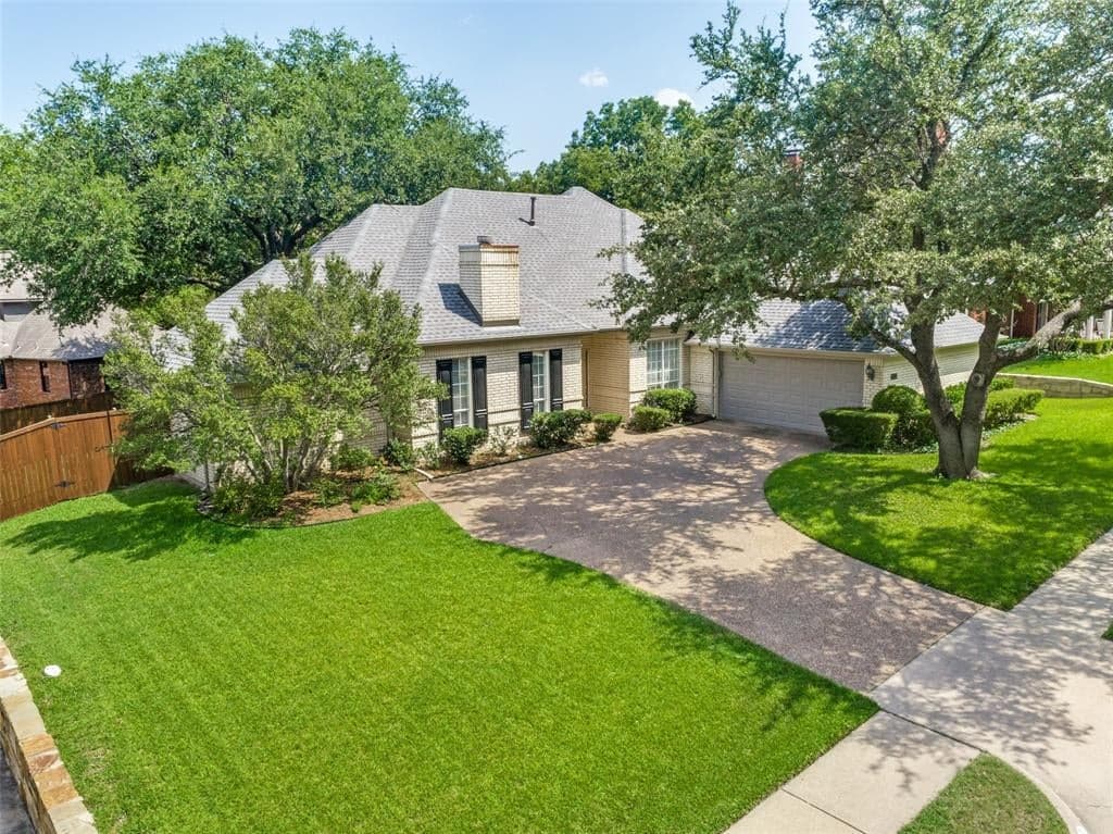 1105 Hills Creek Dr