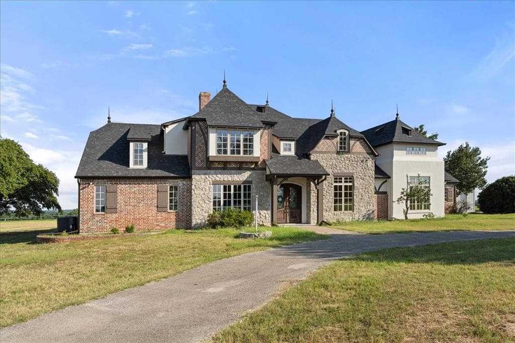 1442 County Road 313 E