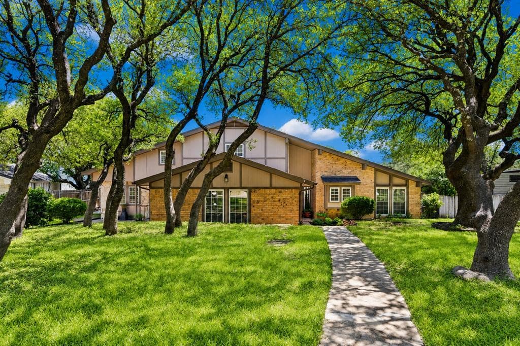 7504 Canyon Crest Ct