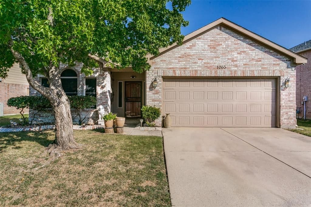 1065 Harriman Dr