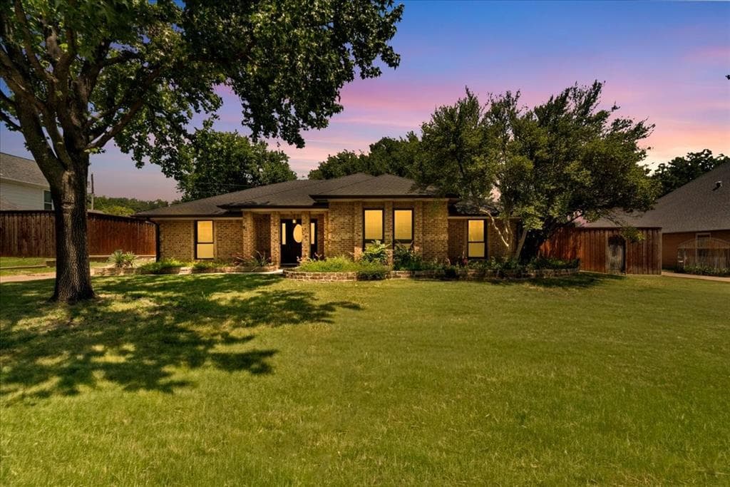 617 Arbor Ct