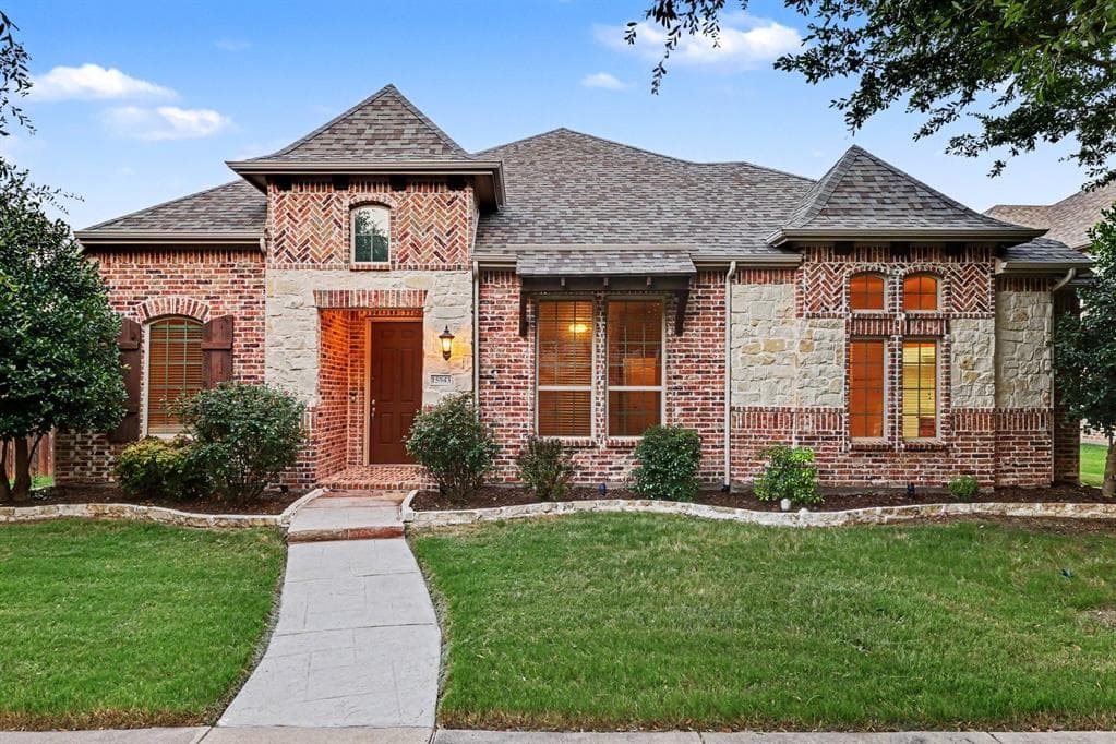 15943 River Glen Dr